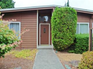 20059 106th Ave, Bothell, WA 98011-2462