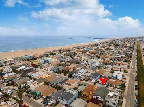 152 Van Nuys Ave, Oxnard, CA 93035-4601