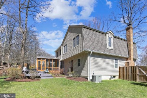 1920 Chapel Hill Rd, Silver Spring, MD 20906-1117