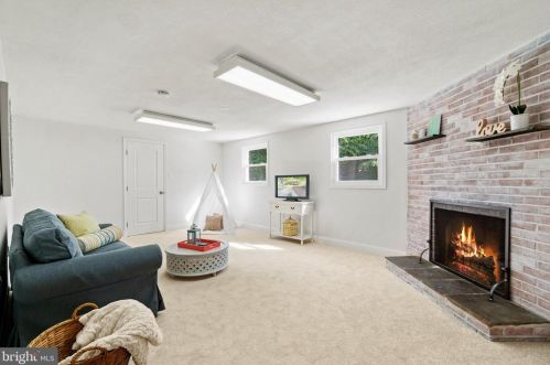 10111 Renfrew Rd, Silver Spring MD 20901-2015 exterior