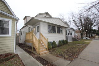 2505 Mason Ave, Chicago, IL 60639-2229
