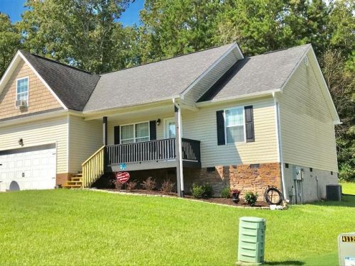 43 Southern Dr, Ringgold, GA 30736-3085