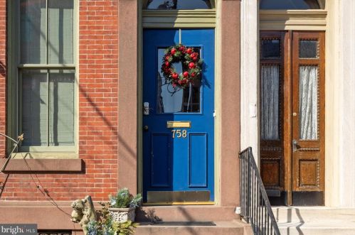 758 10th St, Philadelphia PA 19123-1966 exterior