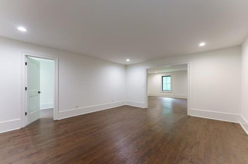 5666 Long Island Dr, Atlanta GA  30327-4842 exterior