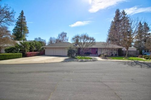 1804 Bannister Pl, Modesto, CA 95355-4404