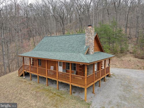 168 Whites Gap Rd, Berkeley Springs, WV 25411-6051