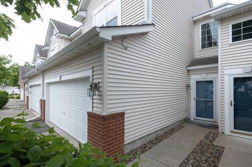 15717 France Way, Saint Paul, MN 55124-6532
