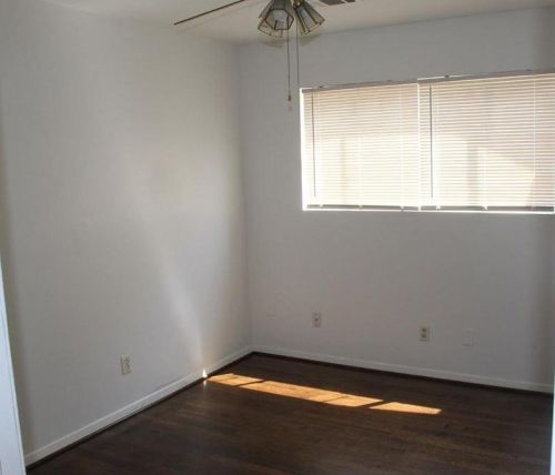 826 Elm St, Deer Park, TX 77536-3134