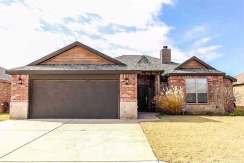 506 Augustine Ave, Wolfforth, TX 79382-3370