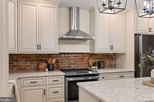 517 Marion St, Lancaster PA  17603-3026 exterior