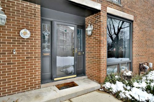 18 Birch Tree Ct, Elmhurst, IL 60126-5221