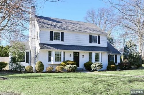63 Forest Rd, Demarest, NJ 07627-1206