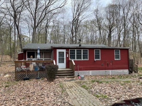63 Beech Rd, Exeter, CT 06249-2101