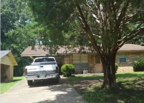 350 Price St, Jennings, MS 39652-3126