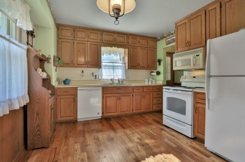 2112 Blomquist Ave, Saint Paul MN  55110-4702 exterior