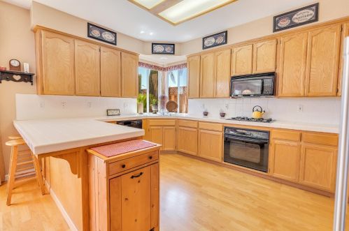 1746 Fir Dr, Los Banos CA 93635-5236 exterior