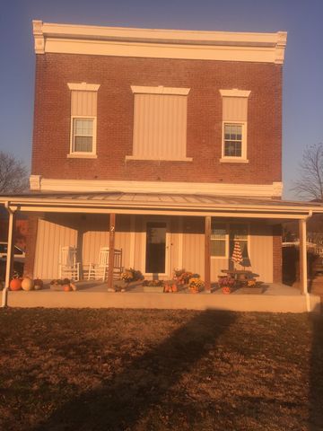 218 Railroad St, Prairie Du Rocher, IL 62277-2158