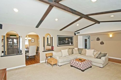 3042 Teakwood Dr, Garland TX  75044-5810 exterior