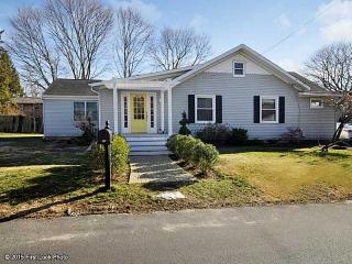 48 Fales Ave, Barrington, RI 02806-4710