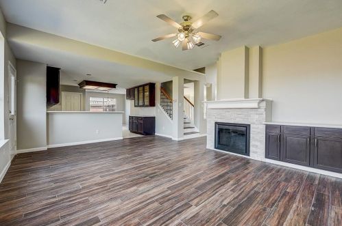 3908 Randall Ln, Carrollton TX 75007-1085 exterior