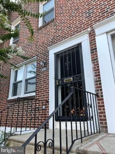 6124 10th St, Philadelphia, PA 19141-3812