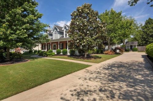 1435 Juniper Springs Trl, Loganville, GA 30052-7535