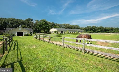 2874 Patuxent Riv Rd, Davidsonville MD 21035-2237 exterior