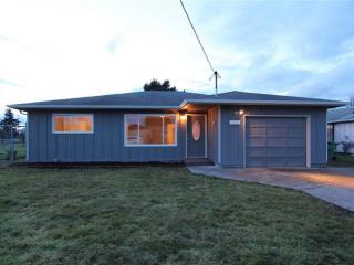 1075 33rd Ave, Longview, WA 98632-1907
