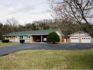 517 Crowe Bottom Cir, Elizabethton, TN 37643-5343