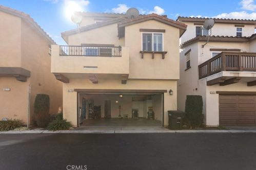 8070 Ravenna Ln, Stanton, CA 90680-3387