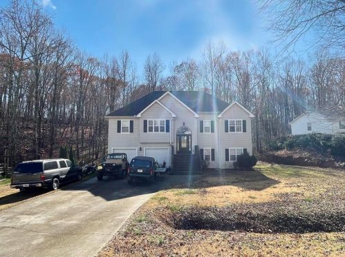 4270 Green Valley Dr, Gainesville, GA 30506-4600
