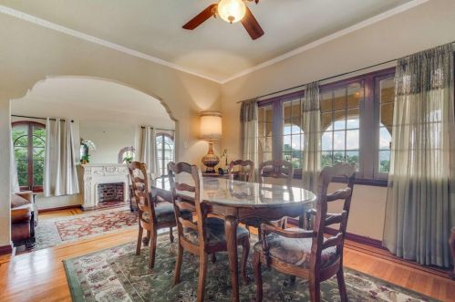 1128 Marion Dr, Glendale CA  91205-3713 exterior