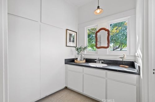 2620 Flower St, Santa Ana CA 92706-1930 exterior