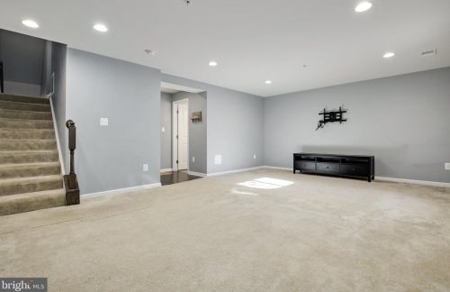 1605 Regent Manor Ct, Silver Spring MD 20904-2270 exterior