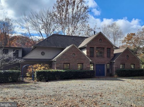 159 Doe Way, Fredericksburg, VA 22406-4645