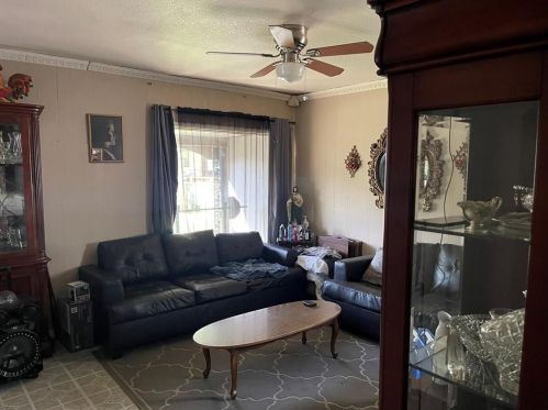 1123 Denfield St, Austin TX  78721-2537 exterior