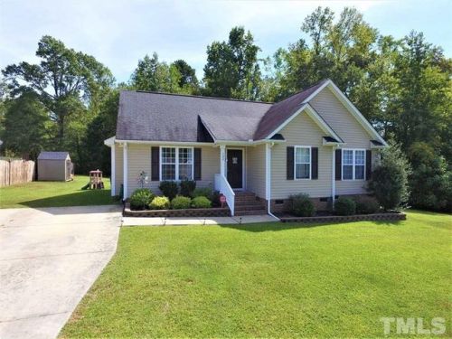 132 Carriage Hill Dr, Stem, NC 27581-9122