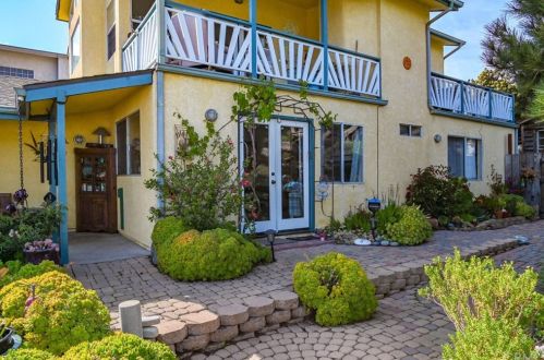 596 Ash St, San Luis Obispo, CA 93402-2504