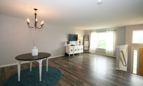 1264 Alta Vista Dr, Pingree Grove IL  60140-2057 exterior