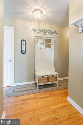 316 Puma Dr, Hanover, PA 17331-7795