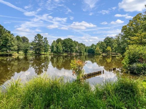 3890 Sundowner Ct, Conyers GA  30094-3870 exterior