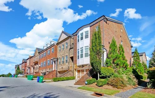 3636 Brookleigh Ln, Atlanta GA  30319-2219 exterior