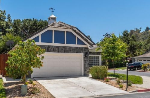985 Rose Arbor Dr, San Marcos, CA 92078-4586