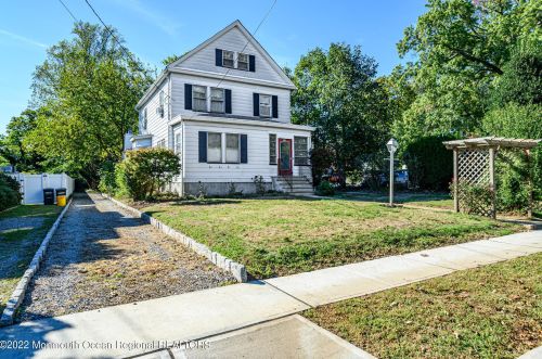 176 Hudson Ave, Tinton Falls NJ 07701-2140 exterior