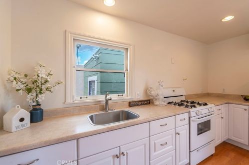 816 Dickel St, Anaheim CA  92805-1805 exterior