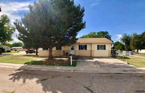 407 Robin Rd, Florence, CO 81226-1685