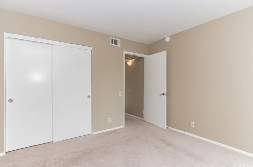 2206 Apricot Dr, Irvine CA  92618-4402 exterior