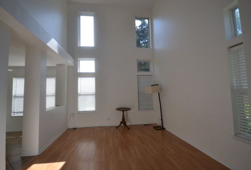 966 Huntington Dr, Elk Grove Vlg, IL 60007-7232