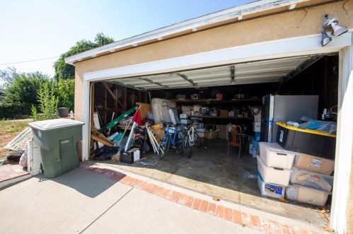 1401 Hillcrest Ave, Glendale CA  91202-1505 exterior
