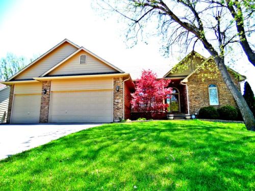 1401 Hidden Ridge Ct, Derby, KS 67037-8745